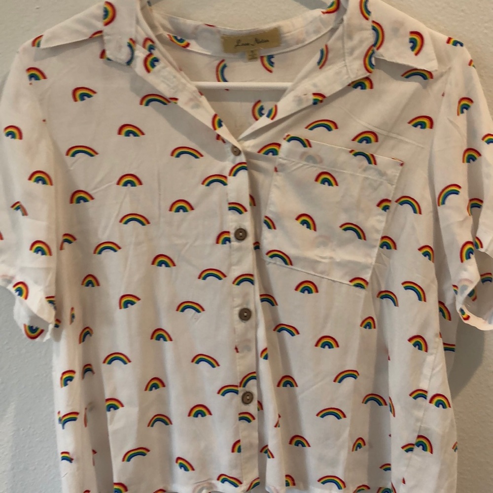 Rainbow shirt😁